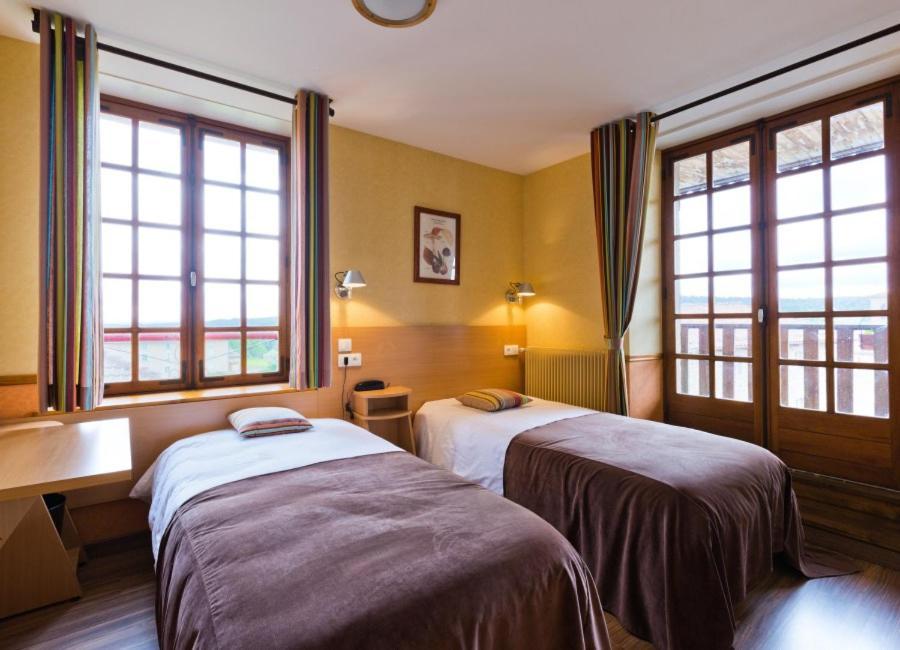 Hotel La Clairiere Chambon-sur-Dolore Exterior photo
